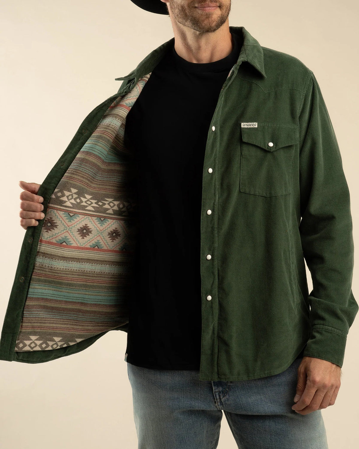 Sendero Desperado Shacket in trekking green, pearl snap and pocket detail